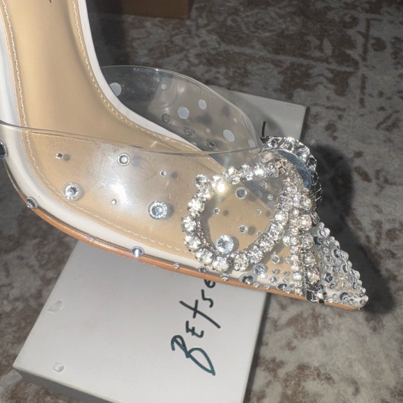 Betsey Johnson Cinderella Shoes! - Picture 8 of 12